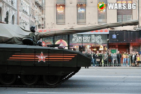 Защо руснаците могат, но няма да стрелят с ядрени заряди от Армата