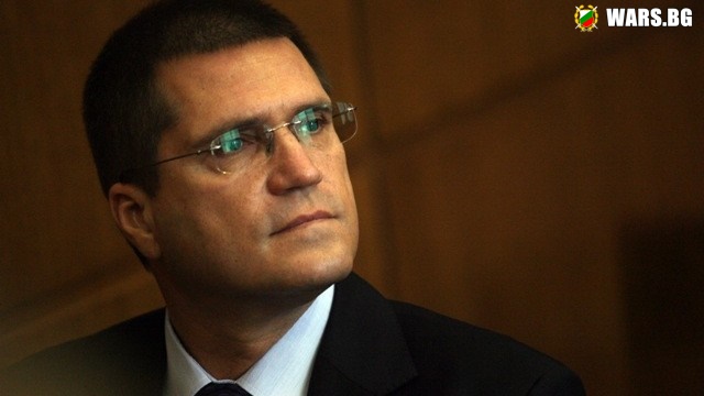 Николай Цонев: Проблемът с падналия вертолет не трябва да се политизира! Така ли?