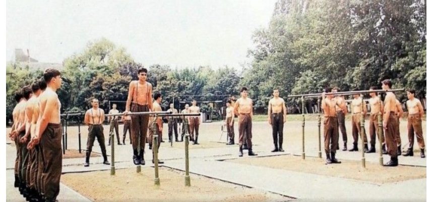 Родната казарма,нещо което днешните младежи никога няма да разберат